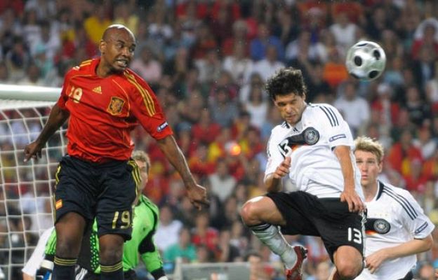  - Senna vuelve a la selección