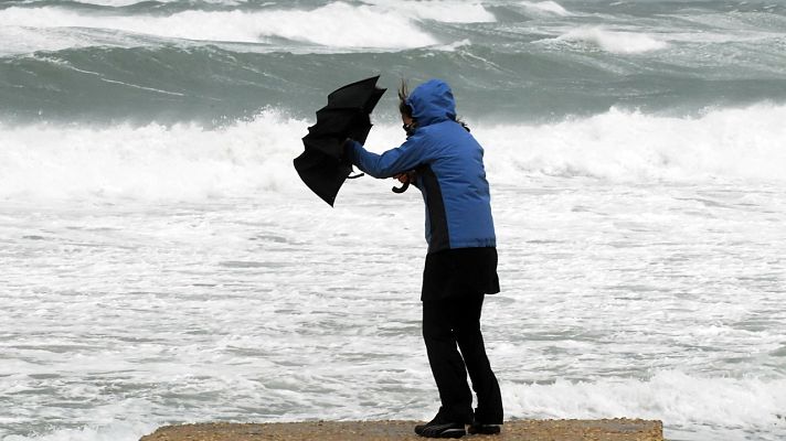 El tiempo - Lluvia fuerte al oeste Galicia, norte de Extremadura y en el Estrecho