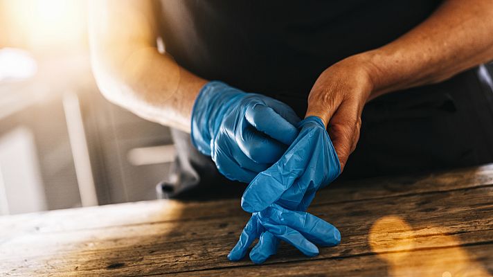 La hora de La 1 - El miedo al contacto físico tiene un nombre: Hafefobia