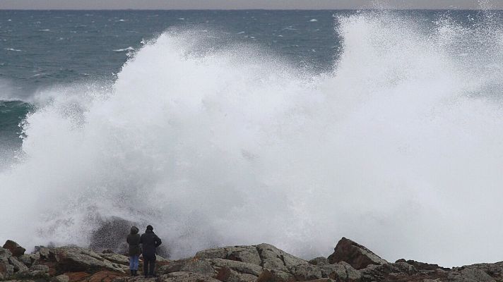 El tiempo - Intervalos de viento fuerte en el litoral gallego y puntos de Canarias