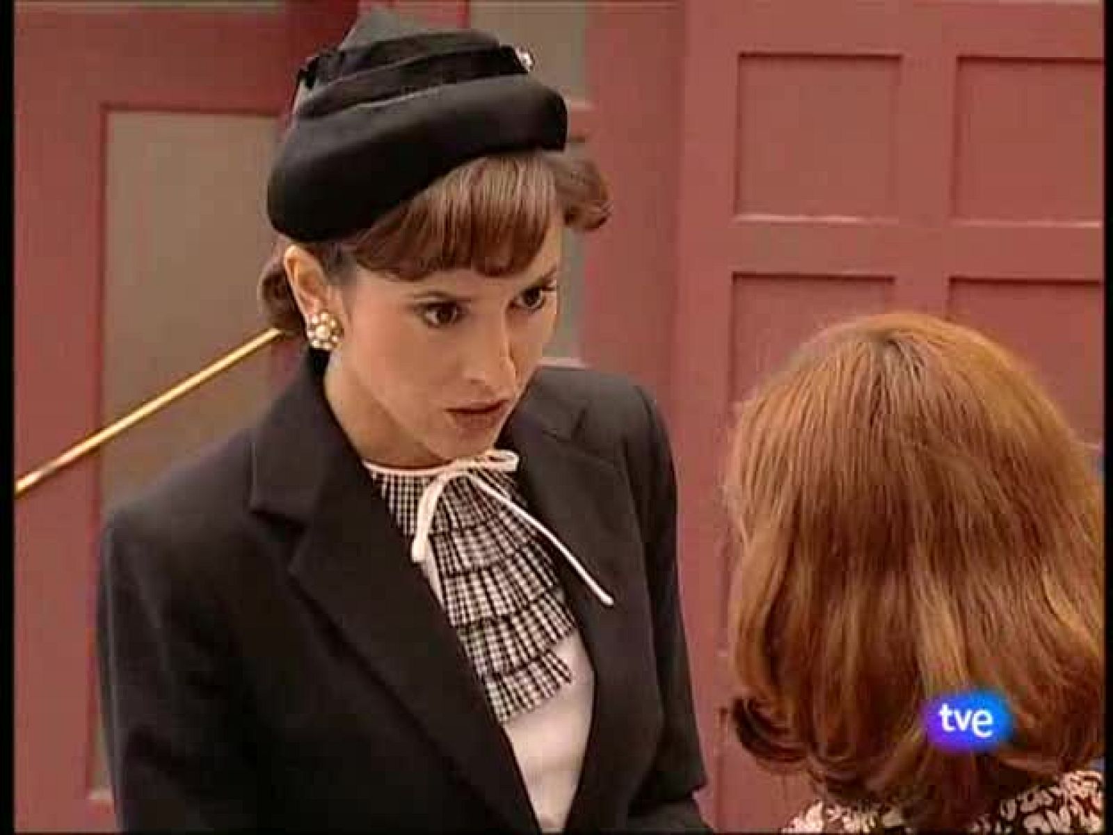 Amar en tiempos revueltos - T4 - Capítulo 255 - Amar en tiempos revueltos | Ver