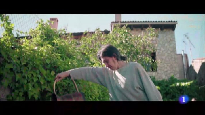 Telediario 1 - La novela "Los asquerosos" no para de dar alegrías a su autor Santiago Lorenzo