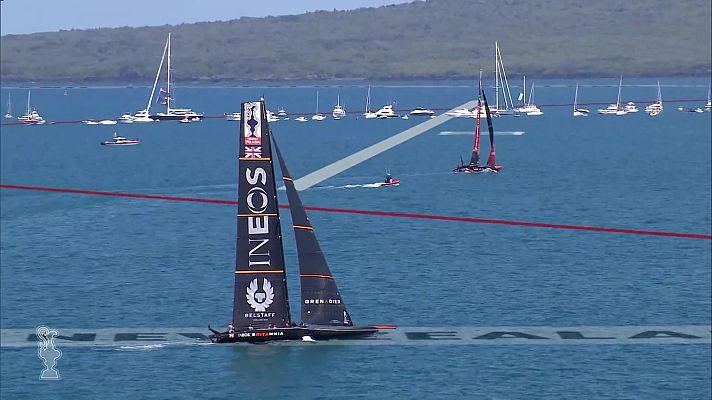 Vela - Christmas Race. Resumen