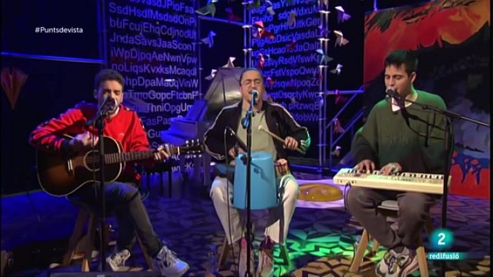 Punts de vista - Actuació Stay Homas "Let it go"