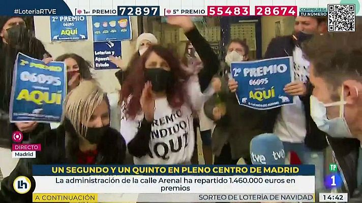 La hora de La 1 - Un segundo y quinto premio en la calle Arenal en Madrid