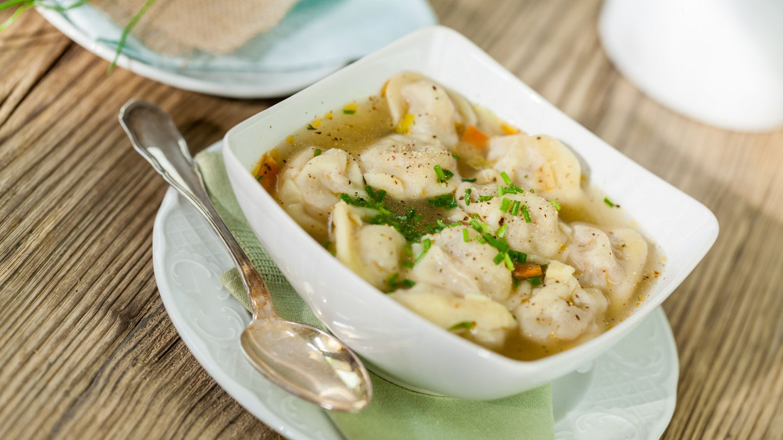 Aquí La Tierra - Tortellini in brodo, plato de unas navidades italianas