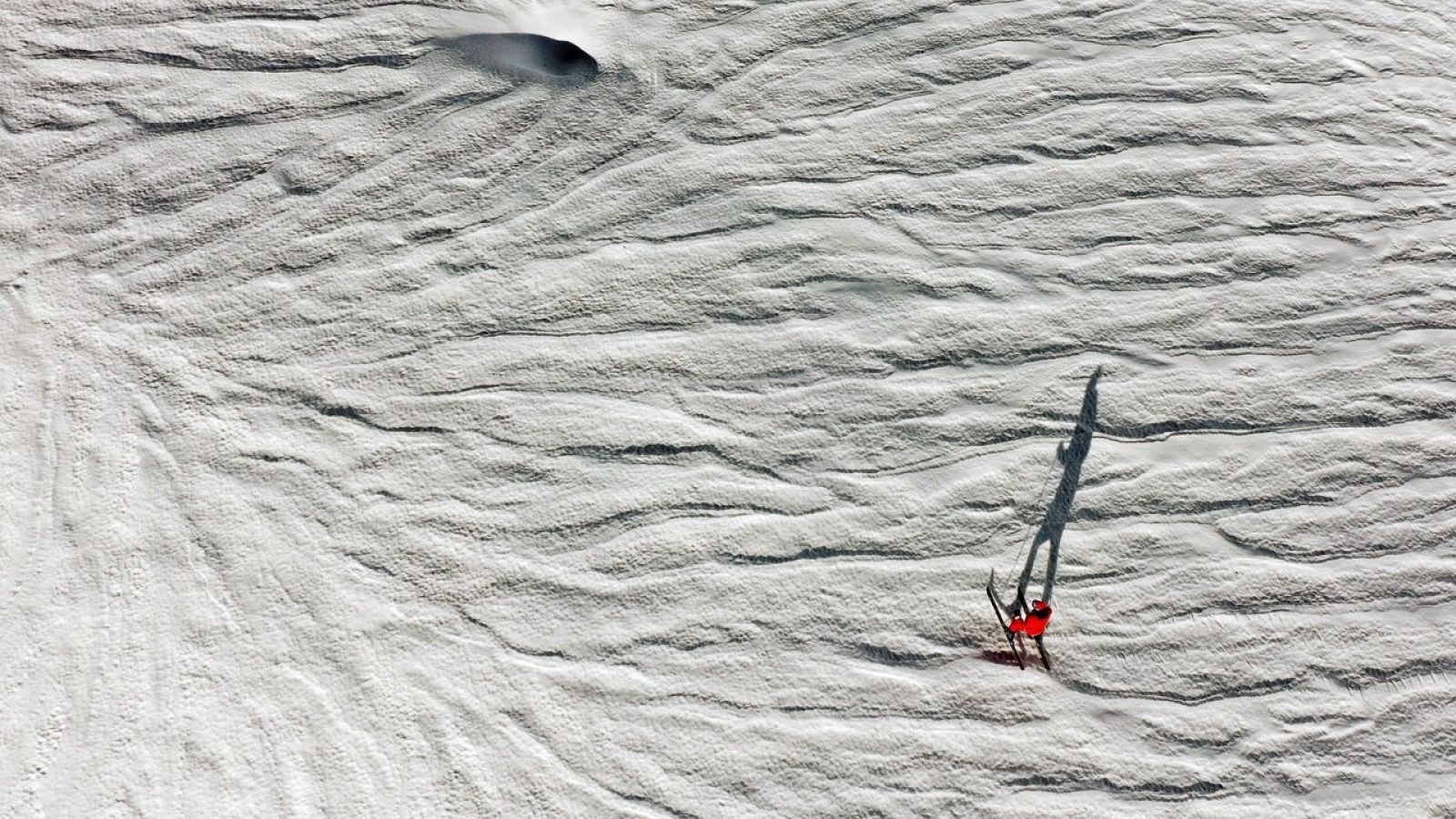 Nevadas y viento fuerte en el extremo norte peninsular