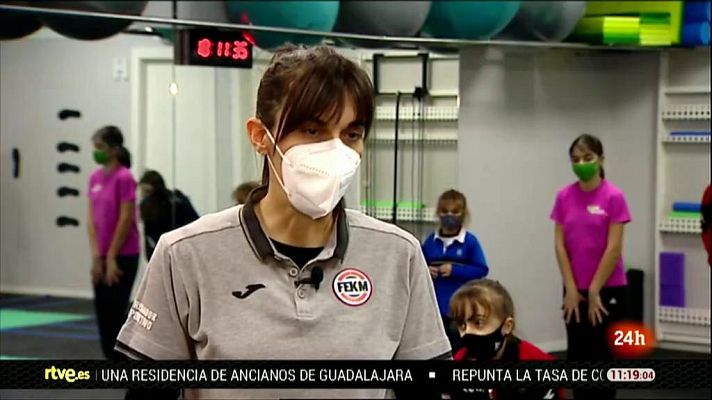 RTVE Igualdad - La escuela de kick boxing de Sheila Espinosa: deporte sin barreras