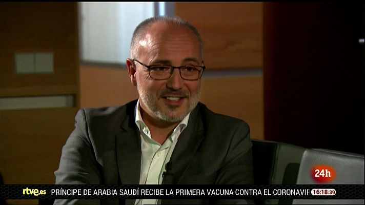 Parlamento - Joan Navarro: La Democracia en Palabras