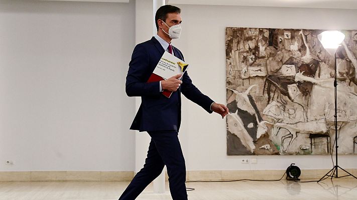 Telediario 1 - El Gobierno hace un repaso a su gestión durante el año 2020