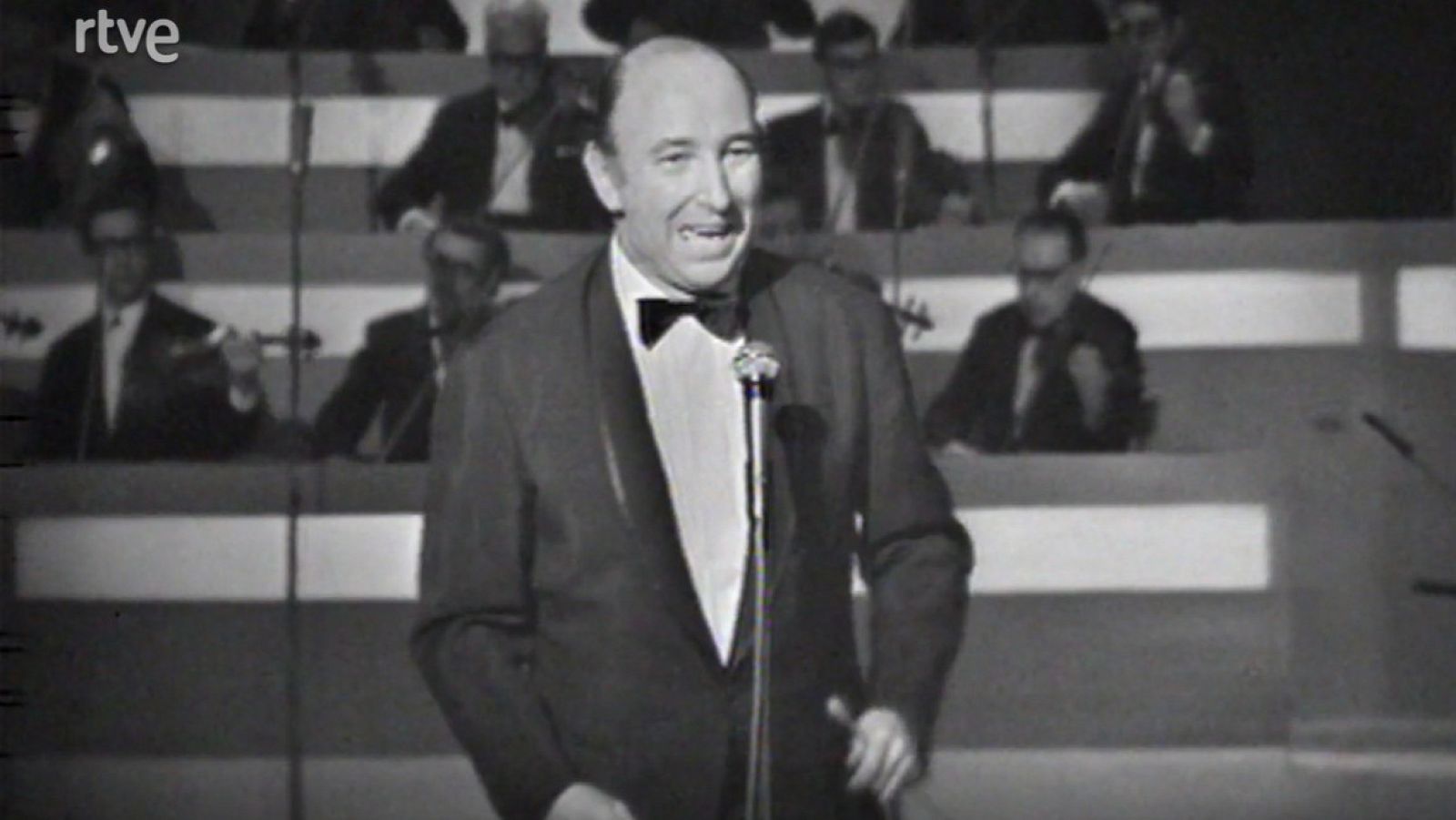 Esta noche con - Bernard Hilda