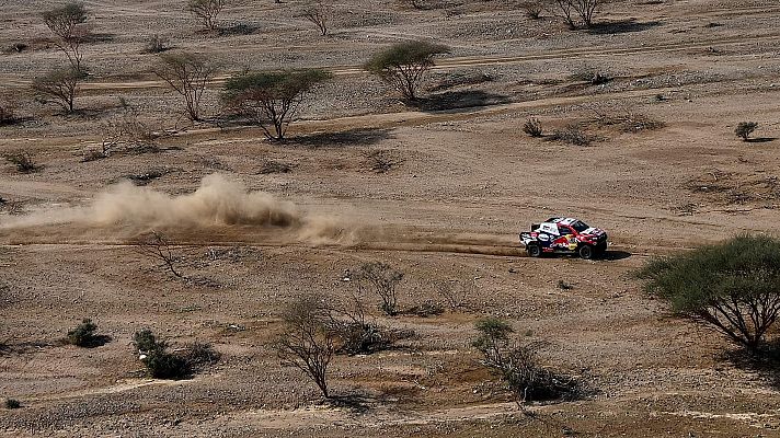 Telediario 1 - Dakar 2021 | Al-Attiyah gana el prólogo del Dakar y le saca 36 segundos a Sainz