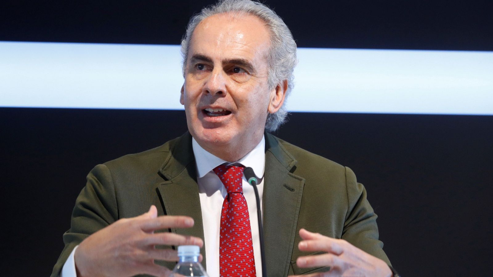 Madrid recurrirá a la sanidad privada para la vacunación si es necesario - La hora de La 1 | Ver