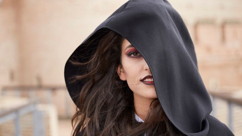 Ana, ganadora de MasterChef 8, regresa como chef de Drácula