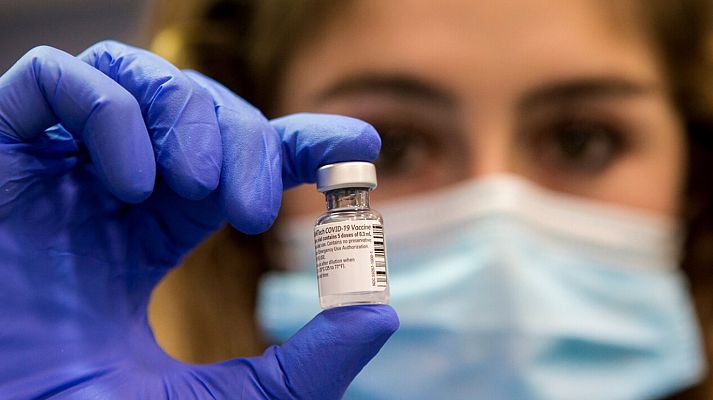 Telediario 1 - Telediario - 21 horas - 04/01/21