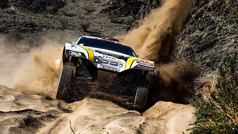 Dakar 2021 Etapa 2 | Pinchazo de los Plaza - Dakar | Ver