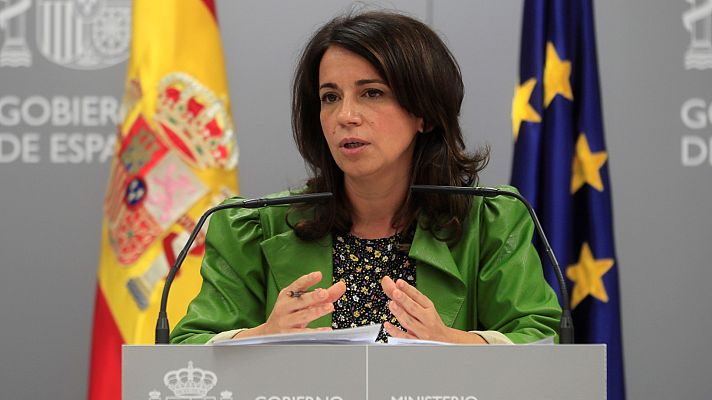 La hora de La 1 - Sanidad dice que llegarán 360.000 dosis de la vacuna de coronavirus cada semana a España y descarta retrasar la segunda dosis