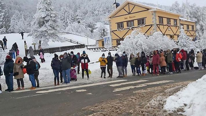Telediario 1 - Los expertos alertan de los riesgos de no ir abrigado adecuadamente a la montaña