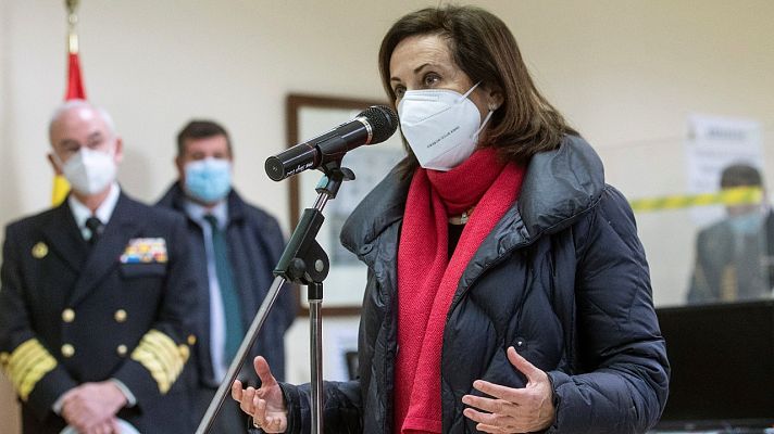 Informativo 24h - Margarita Robles y Pablo Casado valoran la intervención del Ejército en el plan de vacunas