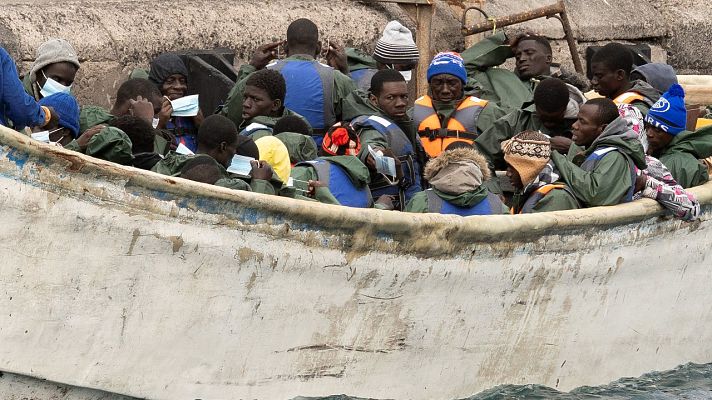 Telediario 1 - La inmigración irregular subió un 750% en Canarias en 2020