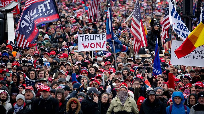 Telediario 1 - Miles de partidarios de Trump protestan en Washington por lo que siguen considerando un fraude electoral