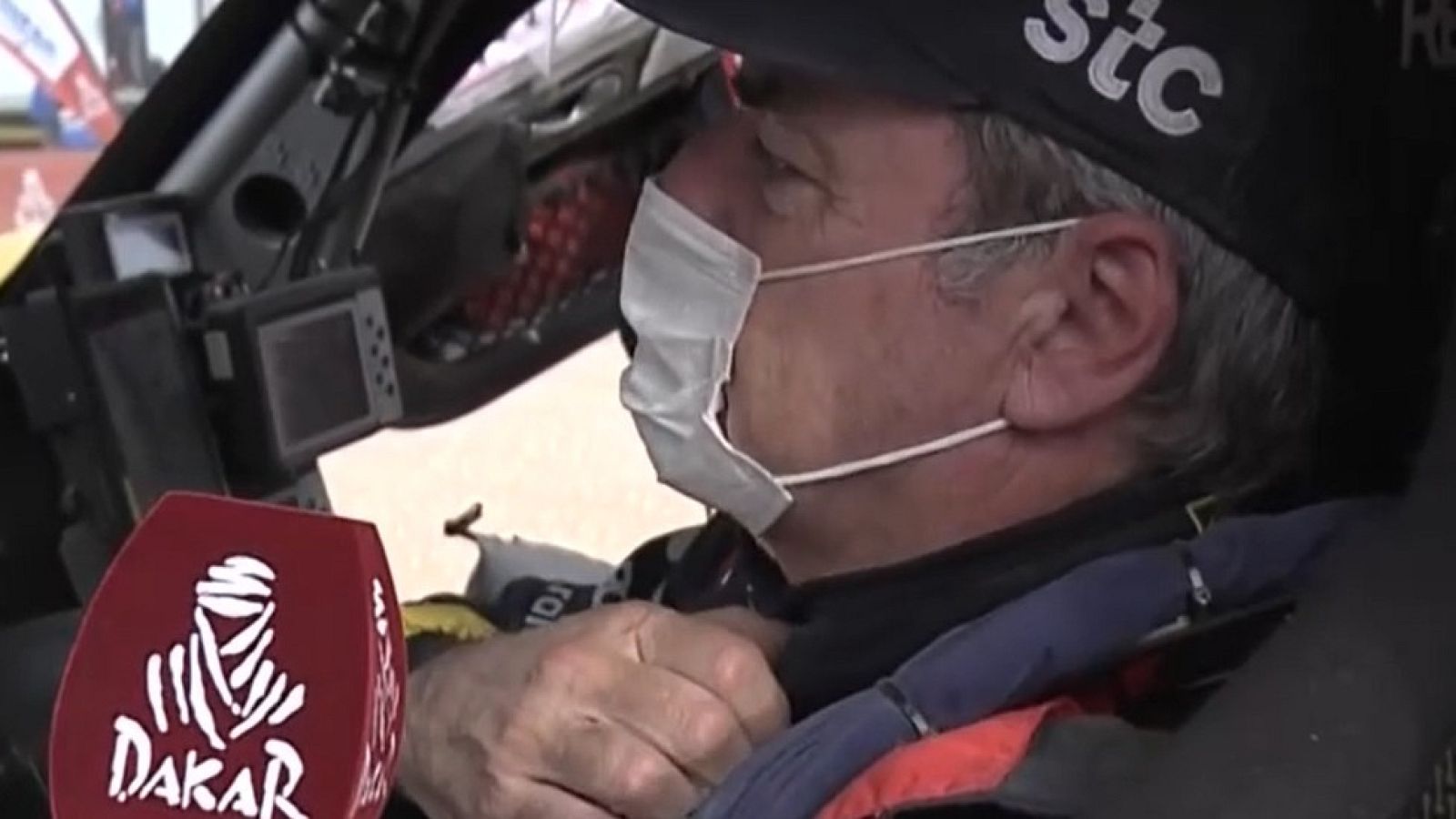 Dakar 2021 | Carlos Sainz: "Tenemos que bajar la velocidad en algunos sitios para entender el camino"