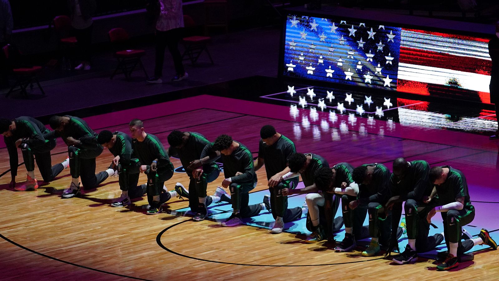 La NBA muestra su apoyo a la democracia en EE.UU.
