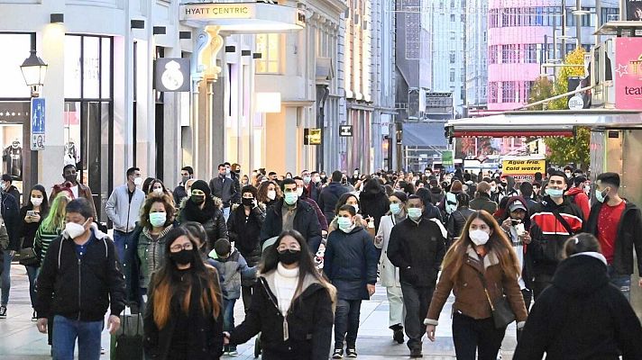 Informativo 24h - Sanidad habla ya de "tercera ola" de COVID: "Estamos teniendo de nuevo una tendencia ascendente"