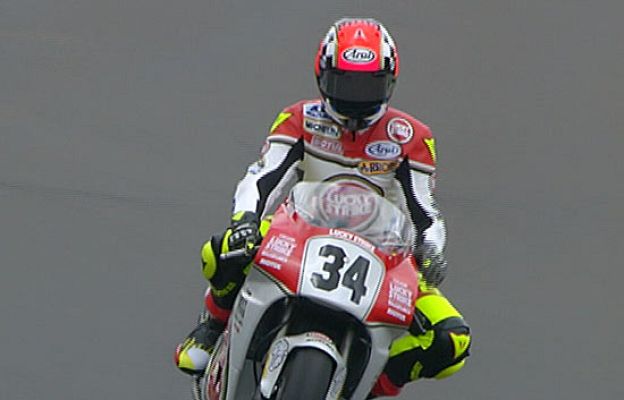  - Schwantz vuelve sobre su Suzuki