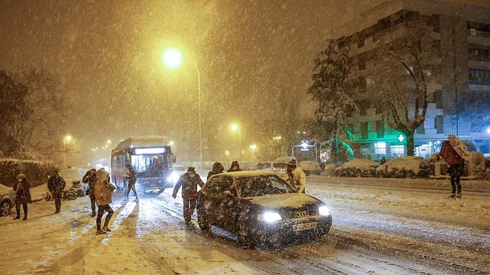 Telediario 1 - Telediario - 21 horas - 08/01/21