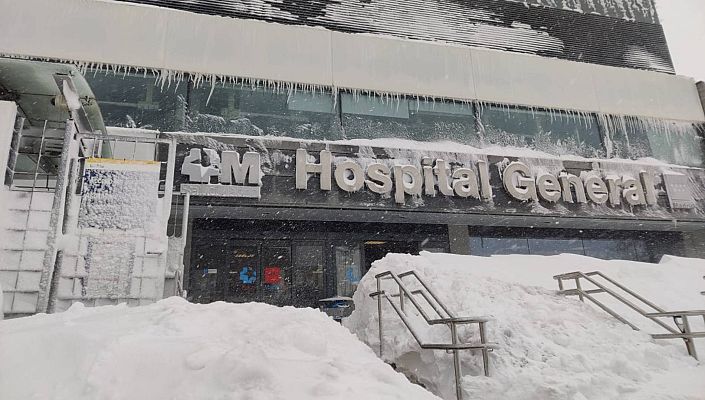 Informativo 24h - Los accesos al Hospital La Paz de Madrid, intransitables por la nieve