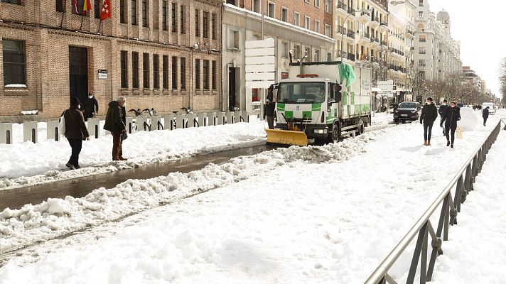 Informativo 24h - El Gobierno pide evitar los desplazamientos: "El peligro no ha pasado"