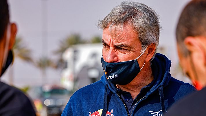 Telediario 1 - Dakar 2021 | Carlos Sainz: "Es importante no tener que abrir pista este lunes"