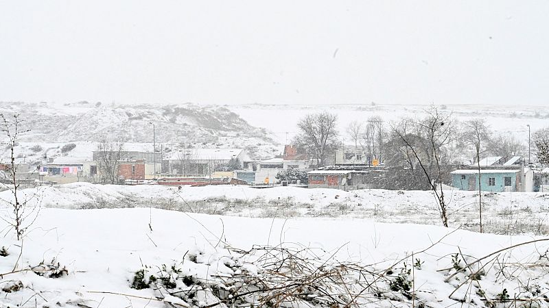 La Cañada Real, 101 días sin luz y viviendo una ola de frío histórica