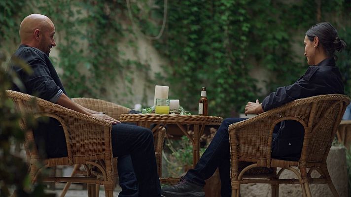 La caza - Sara y Víctor hablan sobre su relación