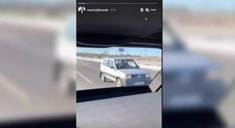 Al entrenamiento del Atlético en un Fiat Panda | Ver