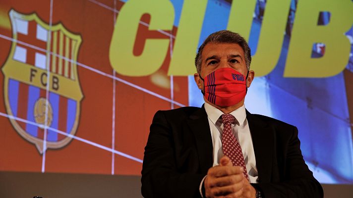 Telediario 1 - Joan Laporta entrega más de 10.000 firmas de apoyo a su candidatura para presidir el Barça