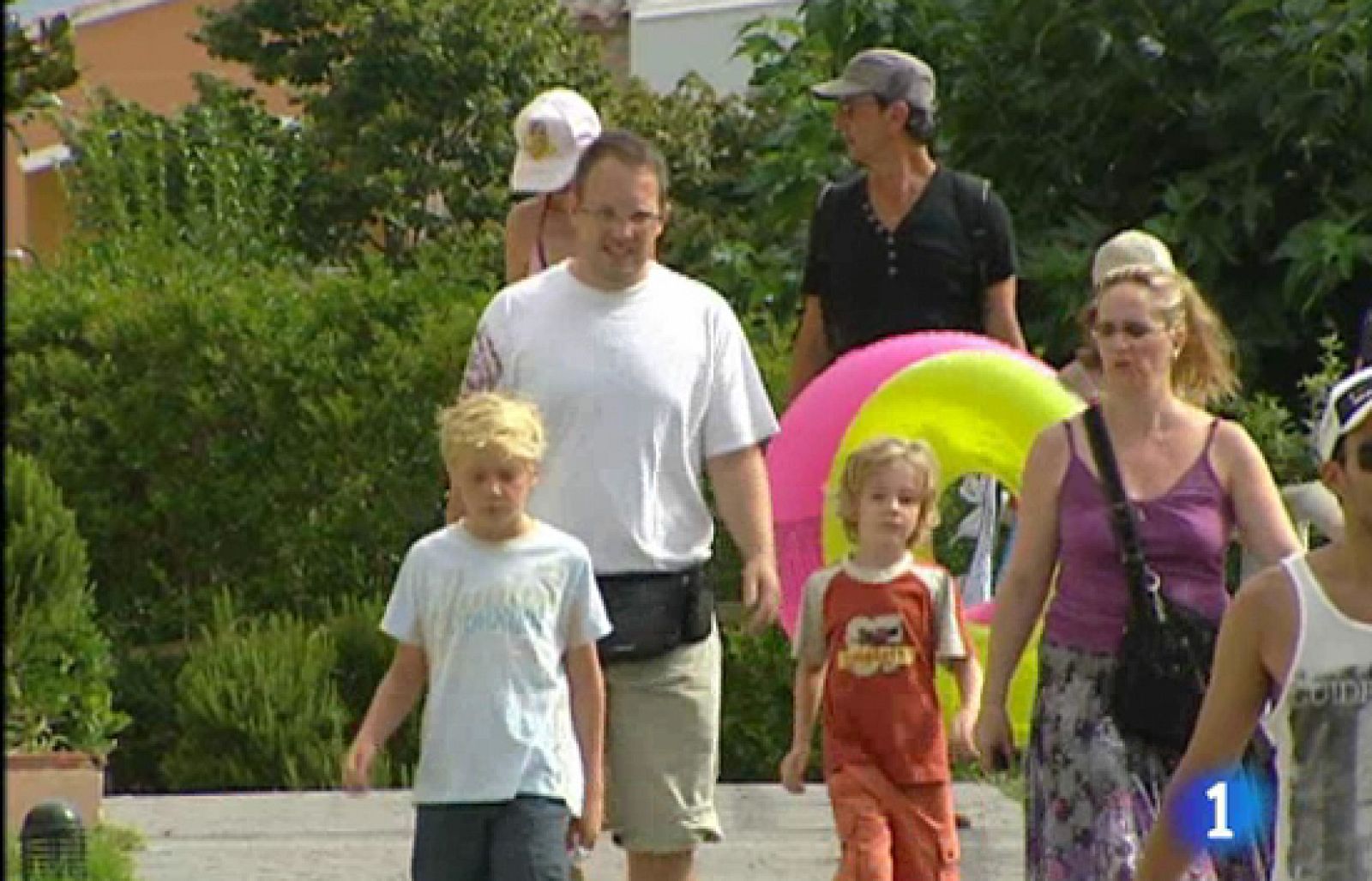 En julio la ocupación turística en apartamentos, campings y casas rurales descendió casi un 9% | Ver