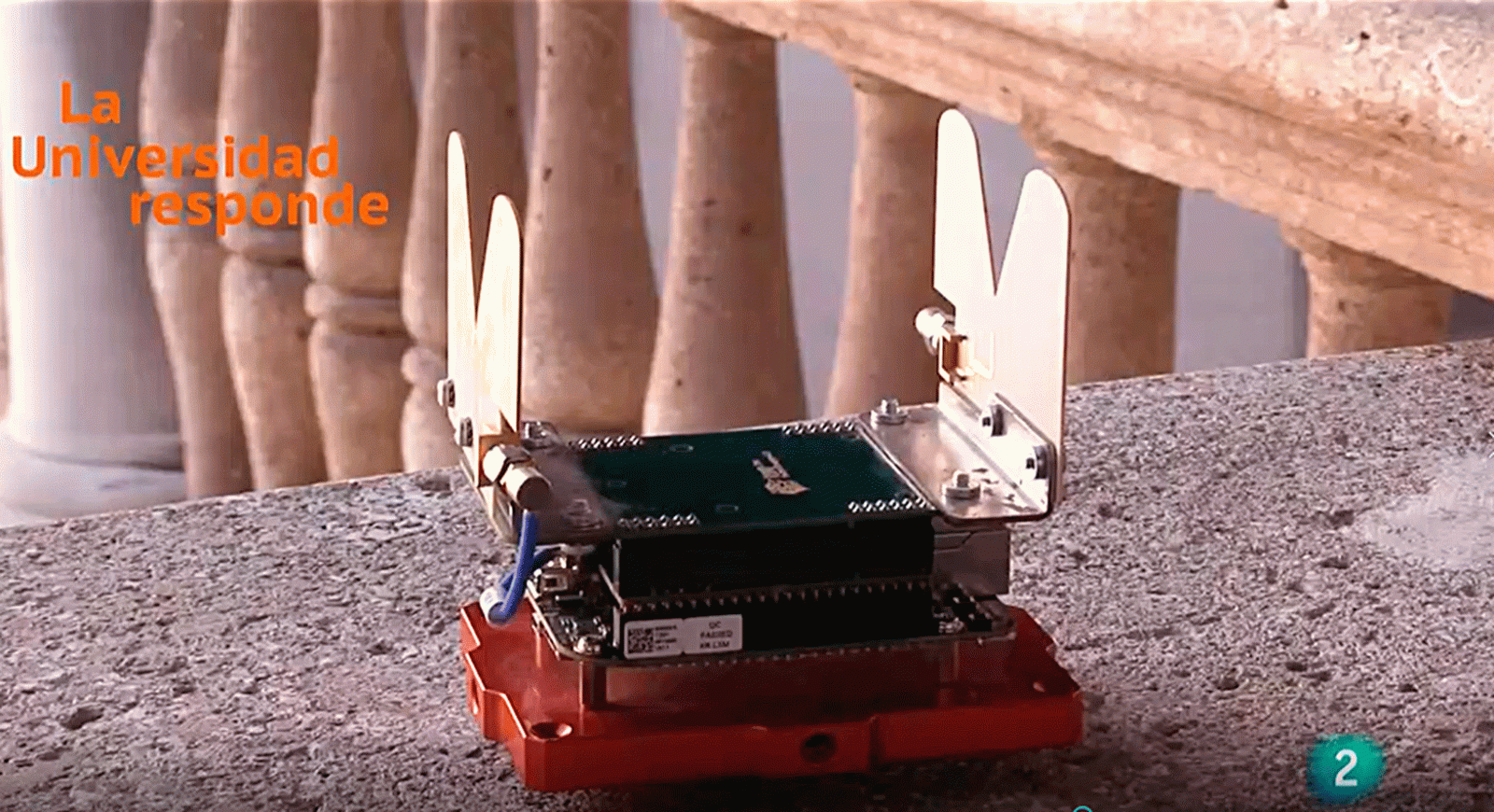 La aventura del saber la celda de memoria mas pequeña del mundo Granada Universidad Responde #AventuraSaberUResponde