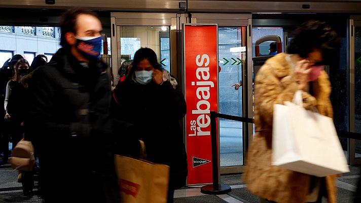 Telediario 1 - Filomena y la COVID-19 frenan las expectativas puestas en las rebajas de invierno