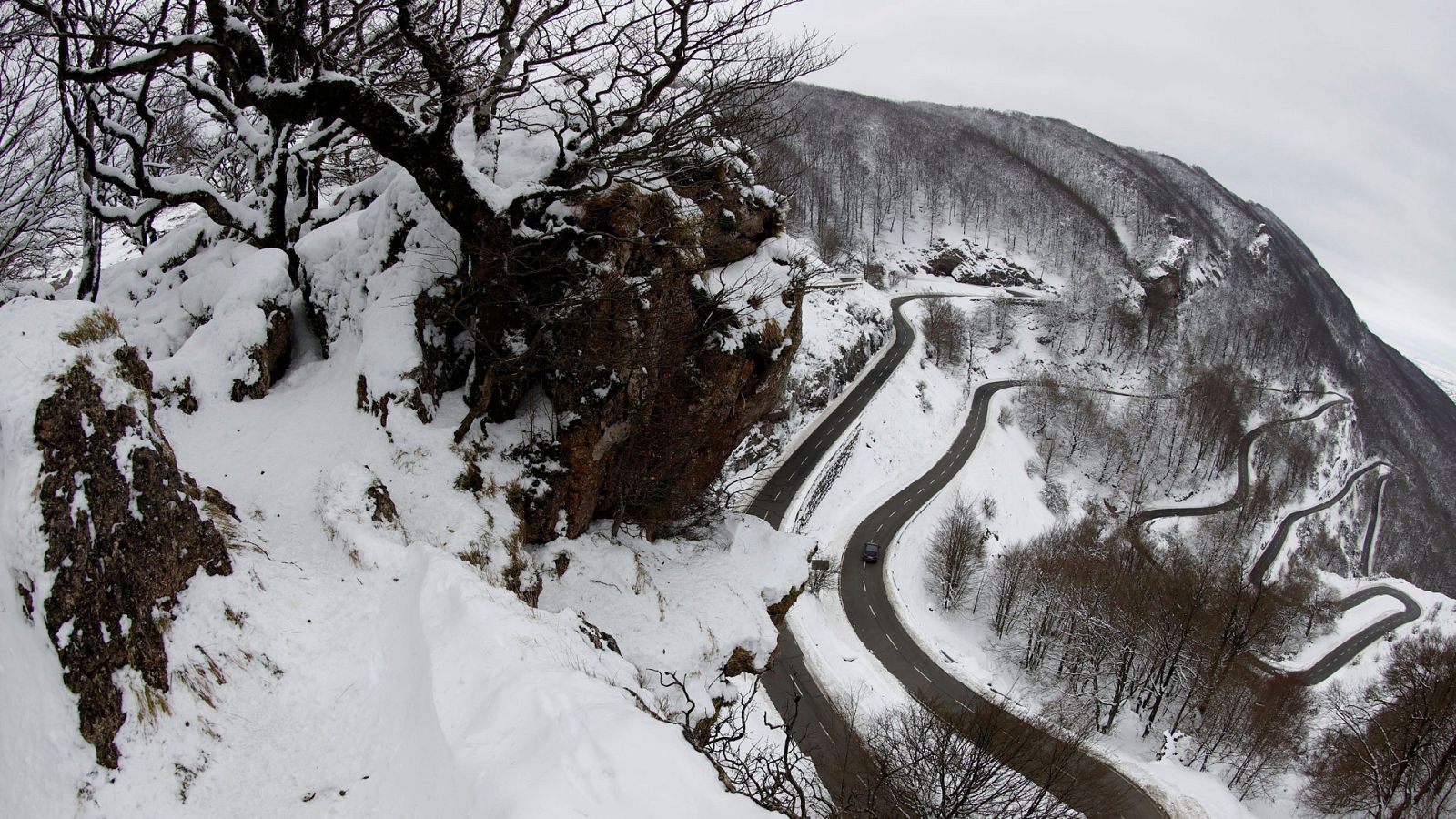 Intervalos de viento fuerte en el bajo Ebro - Ver ahora