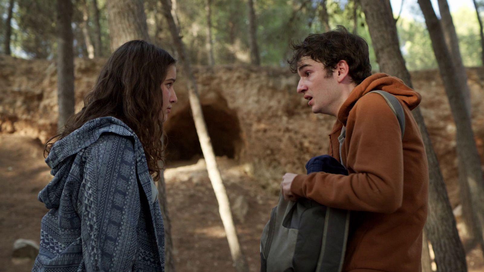 La caza. Tramuntana - Samiah se reúne con Dani en el bosque