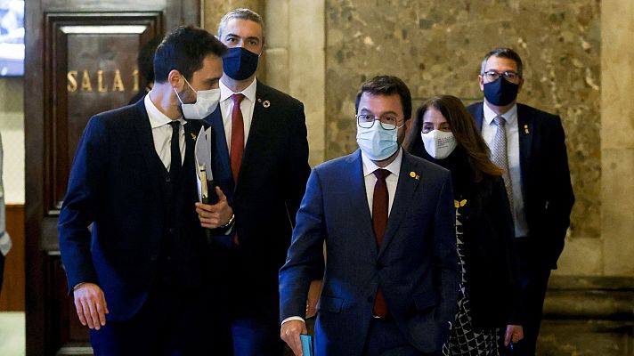 Telediario 1 - La pandemia marca las elecciones catalanas, aplazadas a mayo