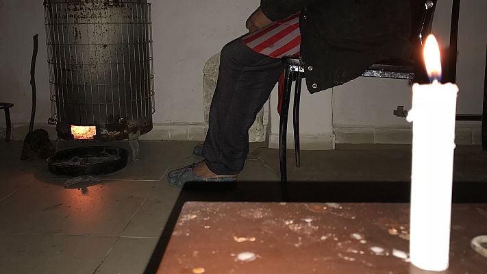 Modo Digital - Oscuridad y mucho frío: así es pasar una noche en la Cañada Real tras el paso de Filomena