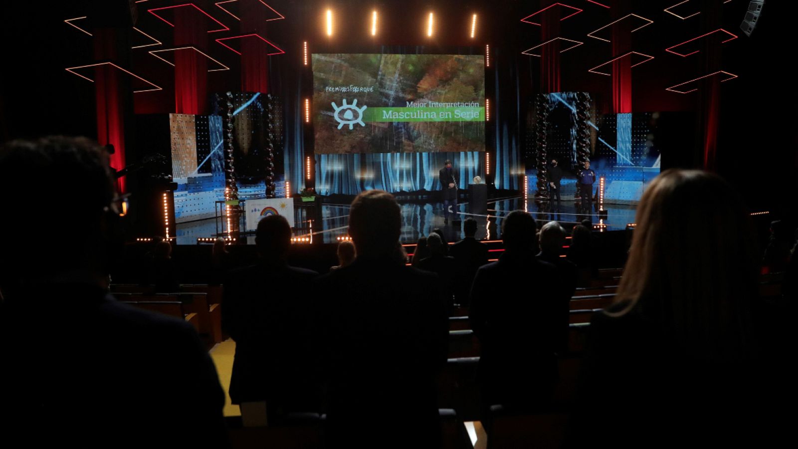 Los Forqué premian a 'Las niñas' en una gala homenaje a las víctimas del COVID-19 | Ver