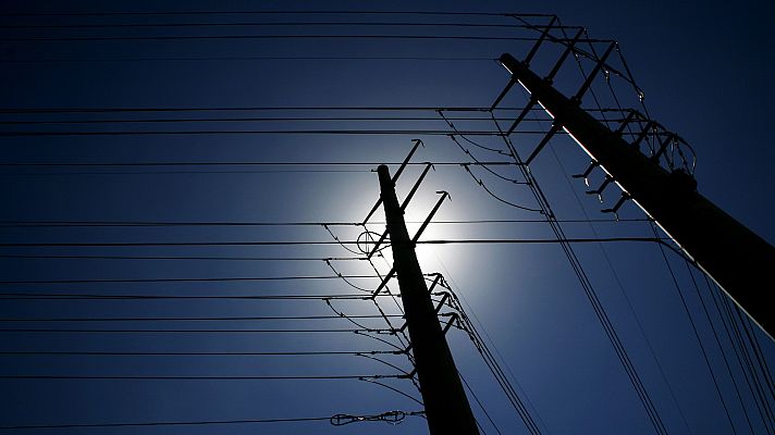 Telediario 1 - Vivir con cortes de luz