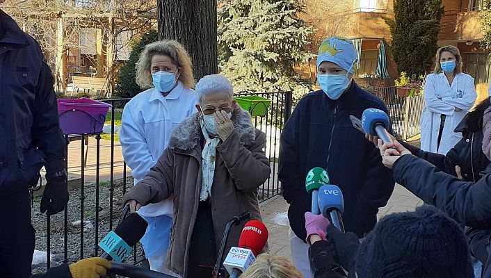 Informativo 24h - Araceli recibe la segunda dosis contra la COVID-19 y anima a toda la población a vacunarse