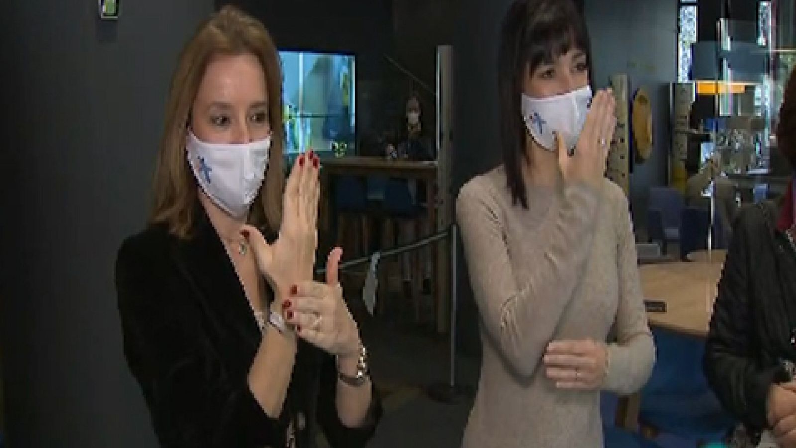 En Lengua de Signos - Atención a clientes sordos sin exclusiones - ver ahora