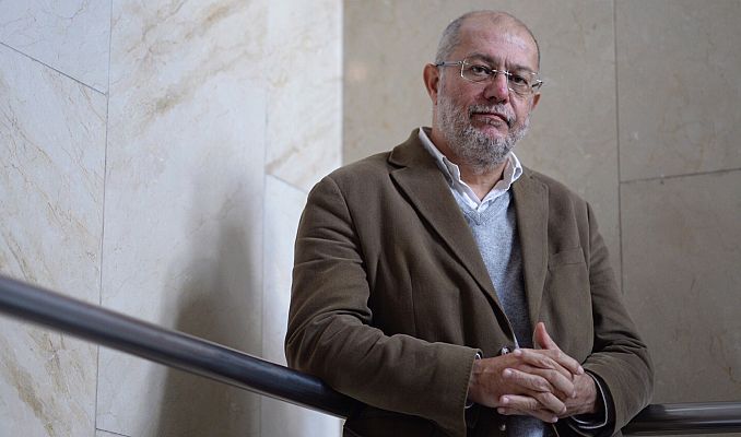 La hora de La 1 - Igea dice que PP y Cs apoyarían en el Congreso la modificación del decreto de alarma para ampliar el toque de queda a las 20:00