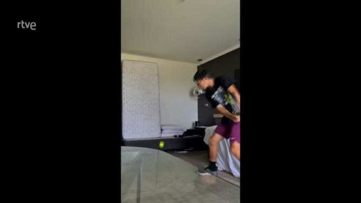  - Así entrena Carlos Alcaraz en su hotel de Melbourne